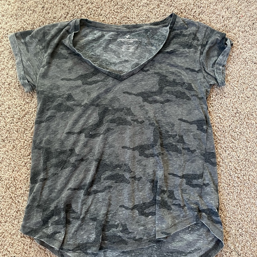 American Eagle T- Shirt